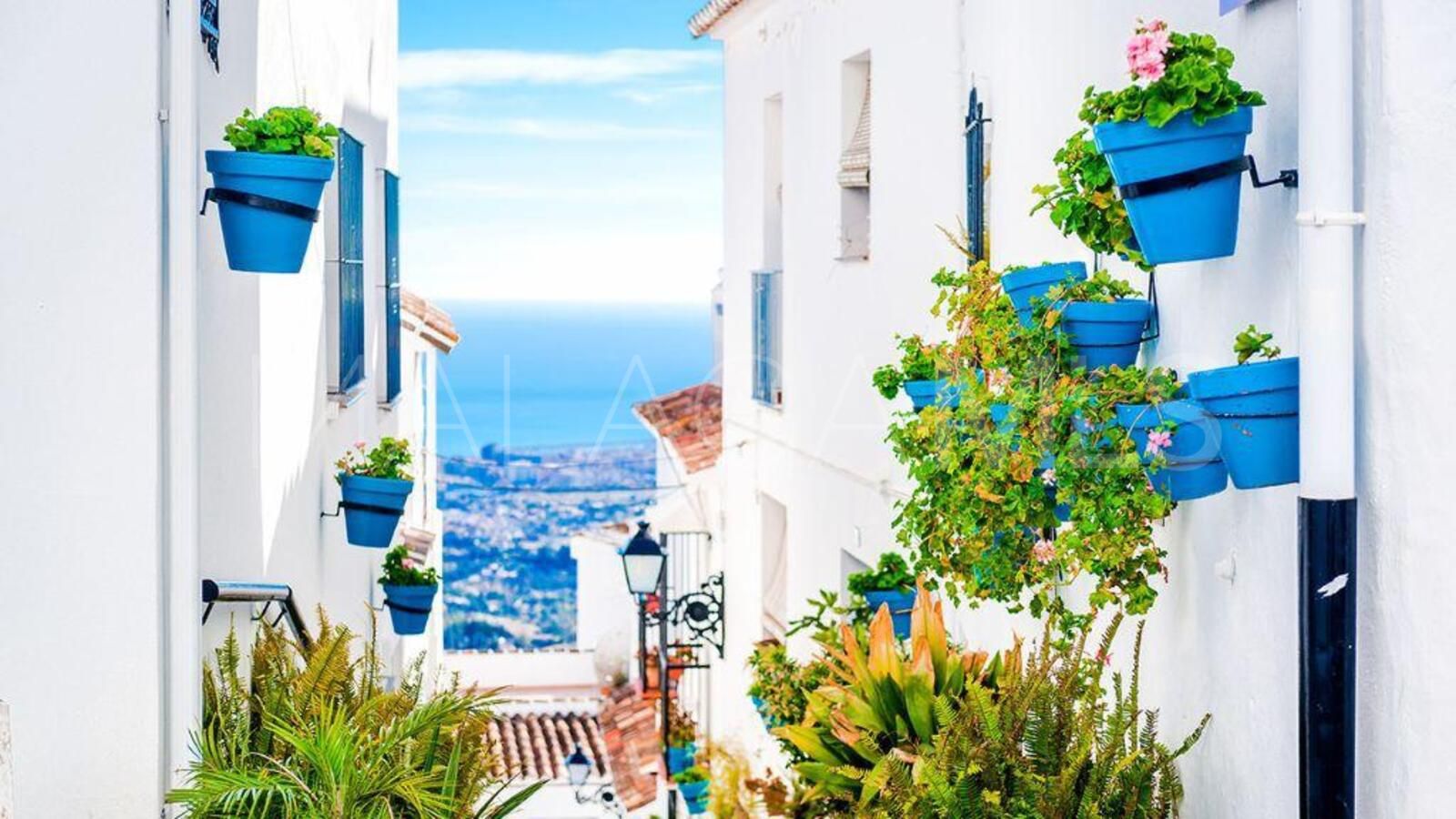 Duplex penthouse for sale in Benalmadena Pueblo