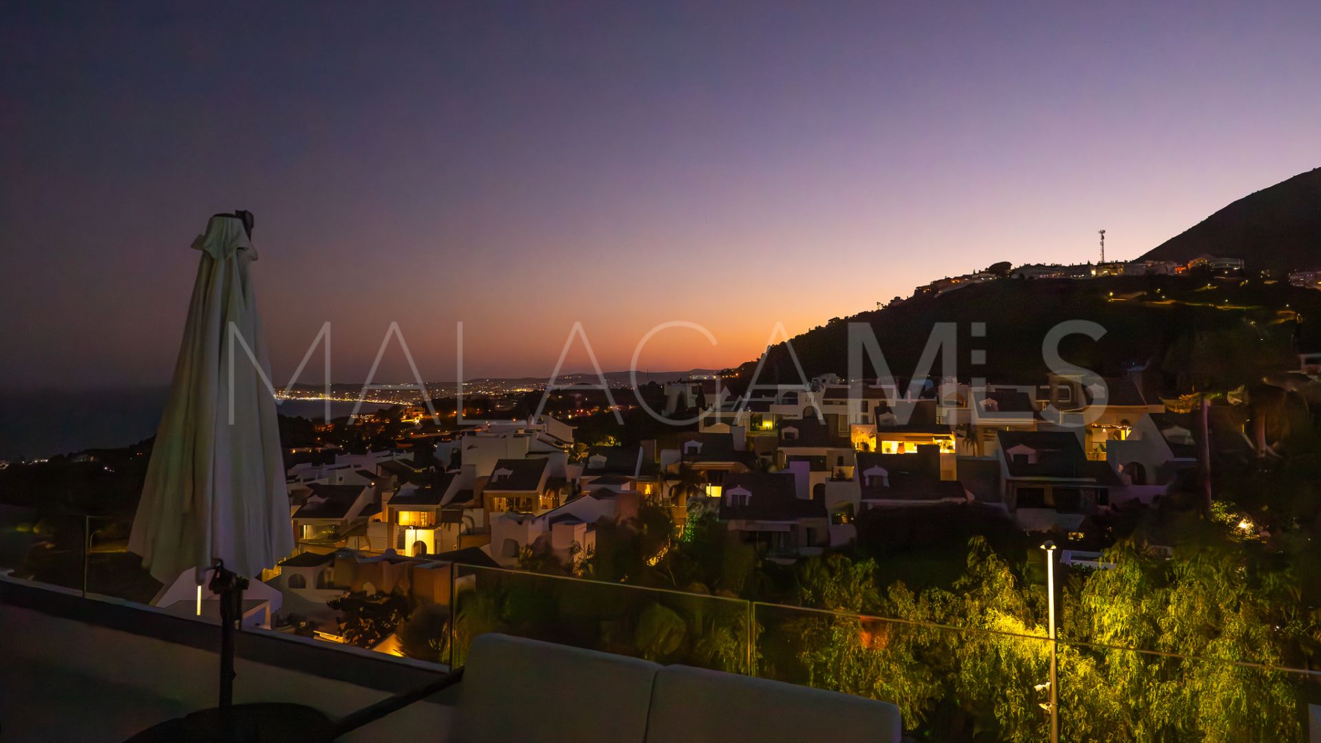 Duplex penthouse for sale in Benalmadena Pueblo