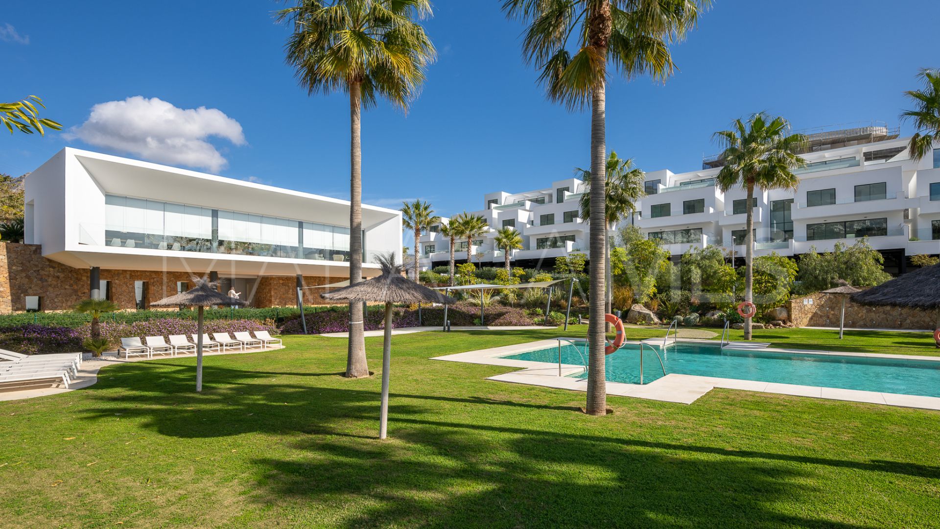 Duplex penthouse for sale in Benalmadena Pueblo