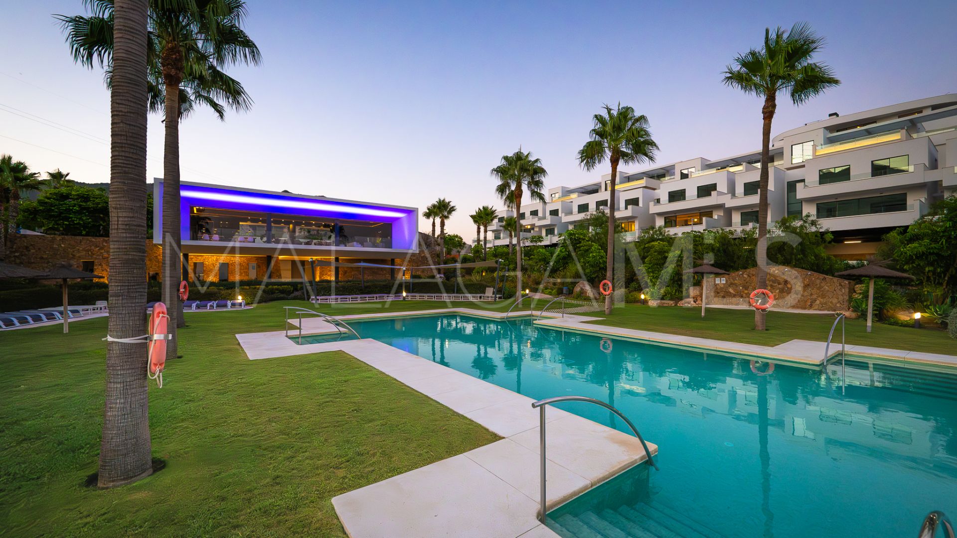 Duplex penthouse for sale in Benalmadena Pueblo