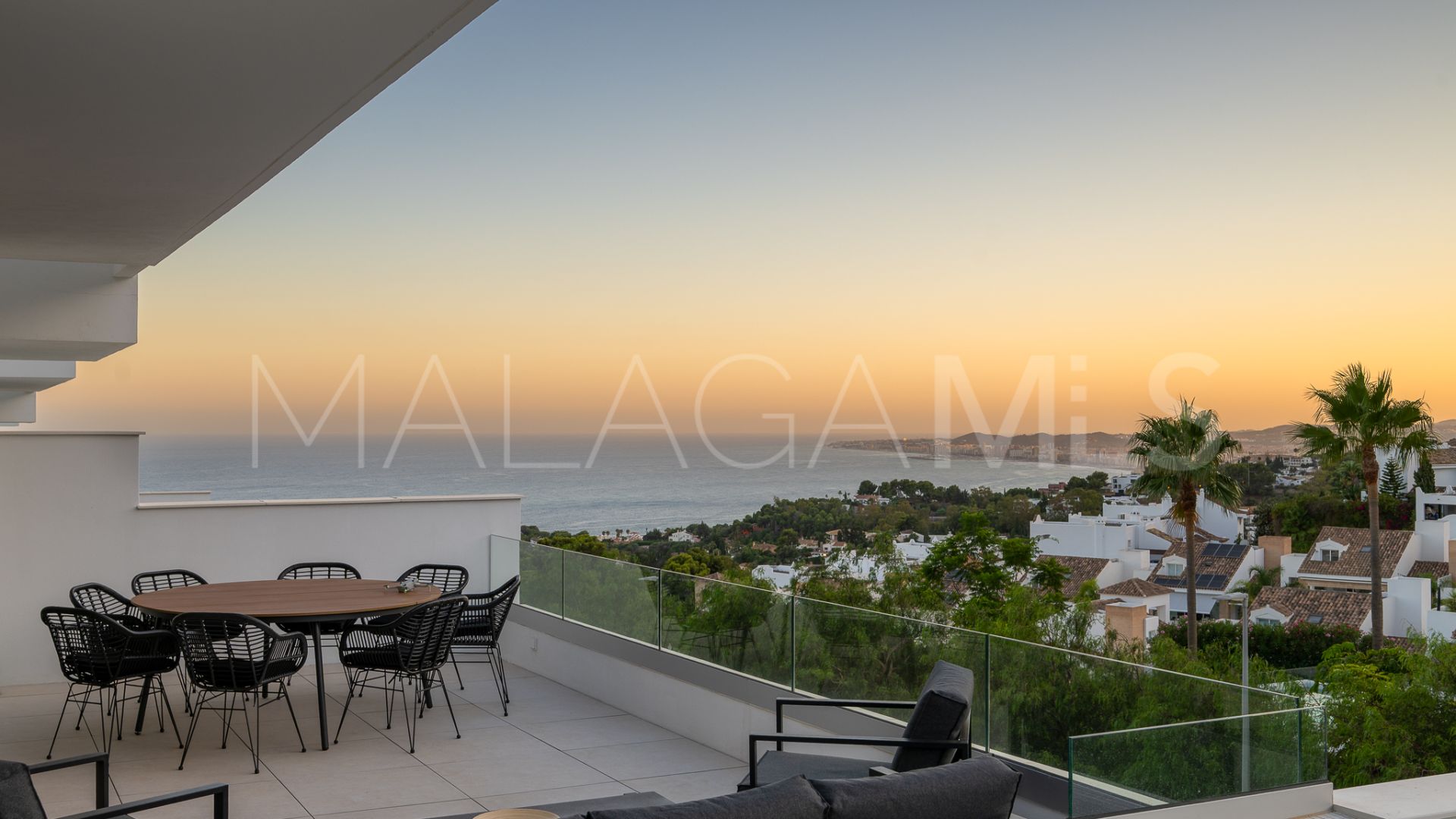 Duplex penthouse for sale in Benalmadena Pueblo