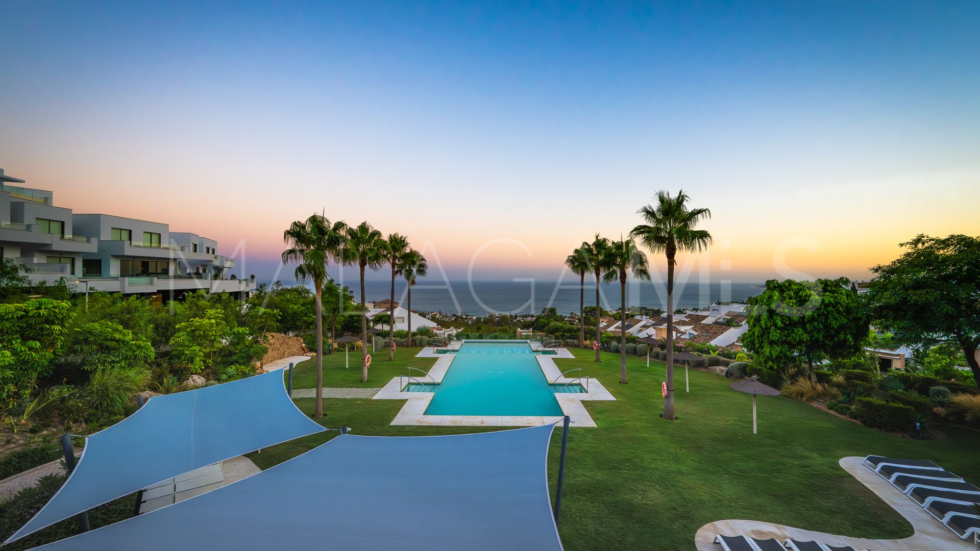 Duplex penthouse for sale in Benalmadena Pueblo