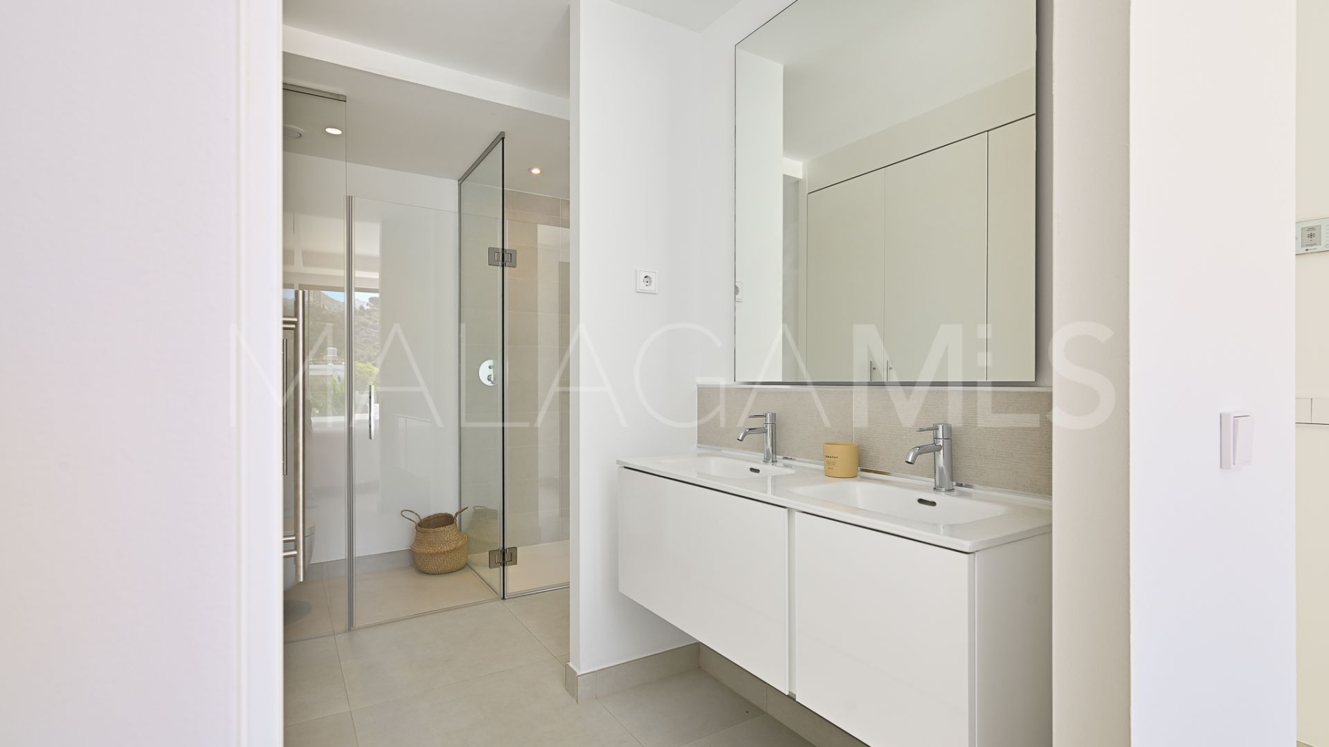 Duplex penthouse for sale in Benalmadena Pueblo