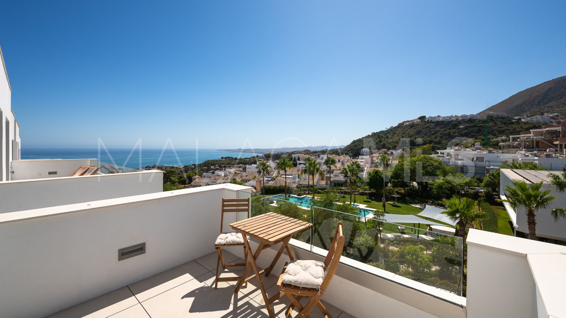 Duplex penthouse for sale in Benalmadena Pueblo