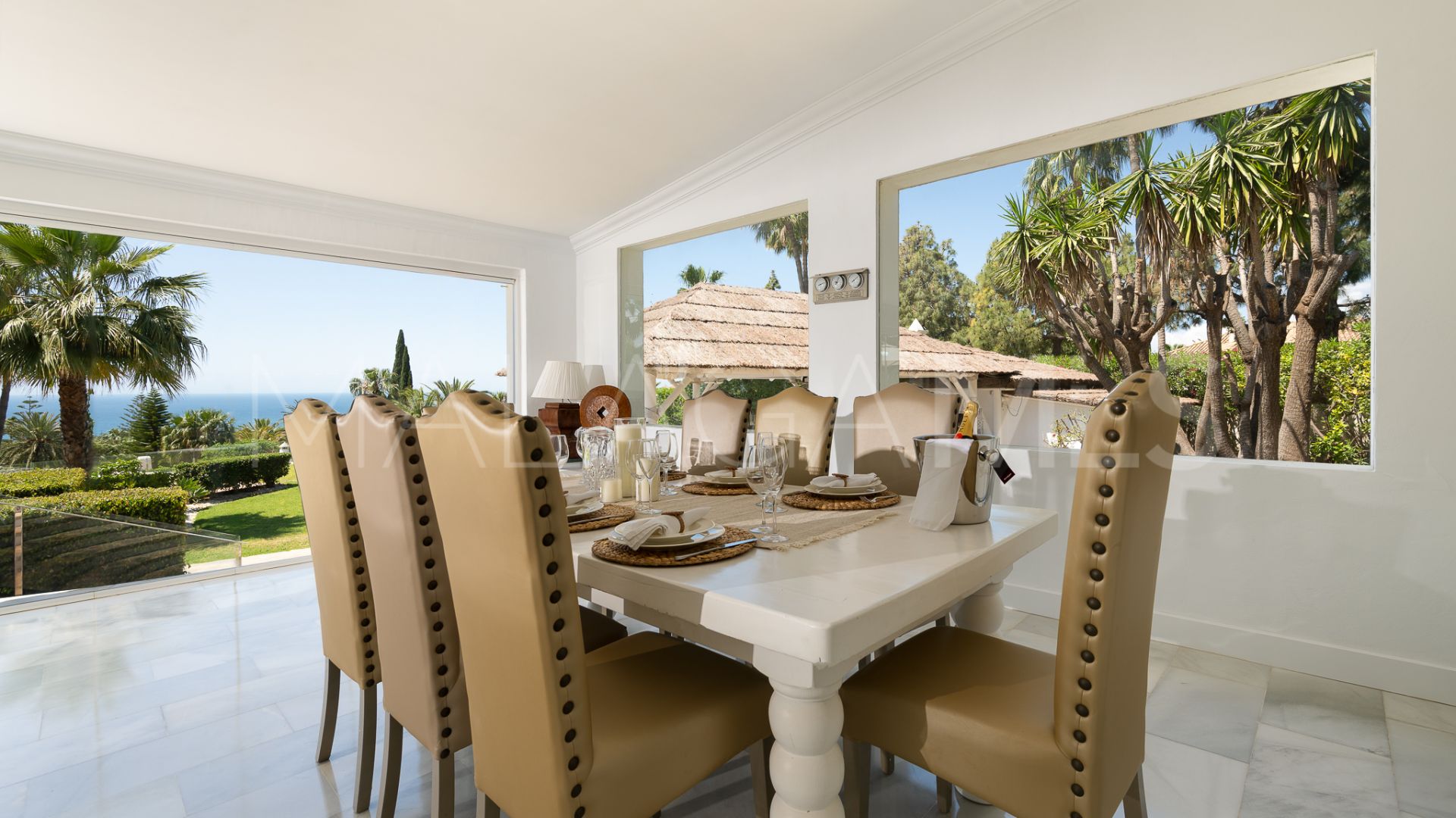 Buy villa in Hacienda las Chapas de 7 bedrooms