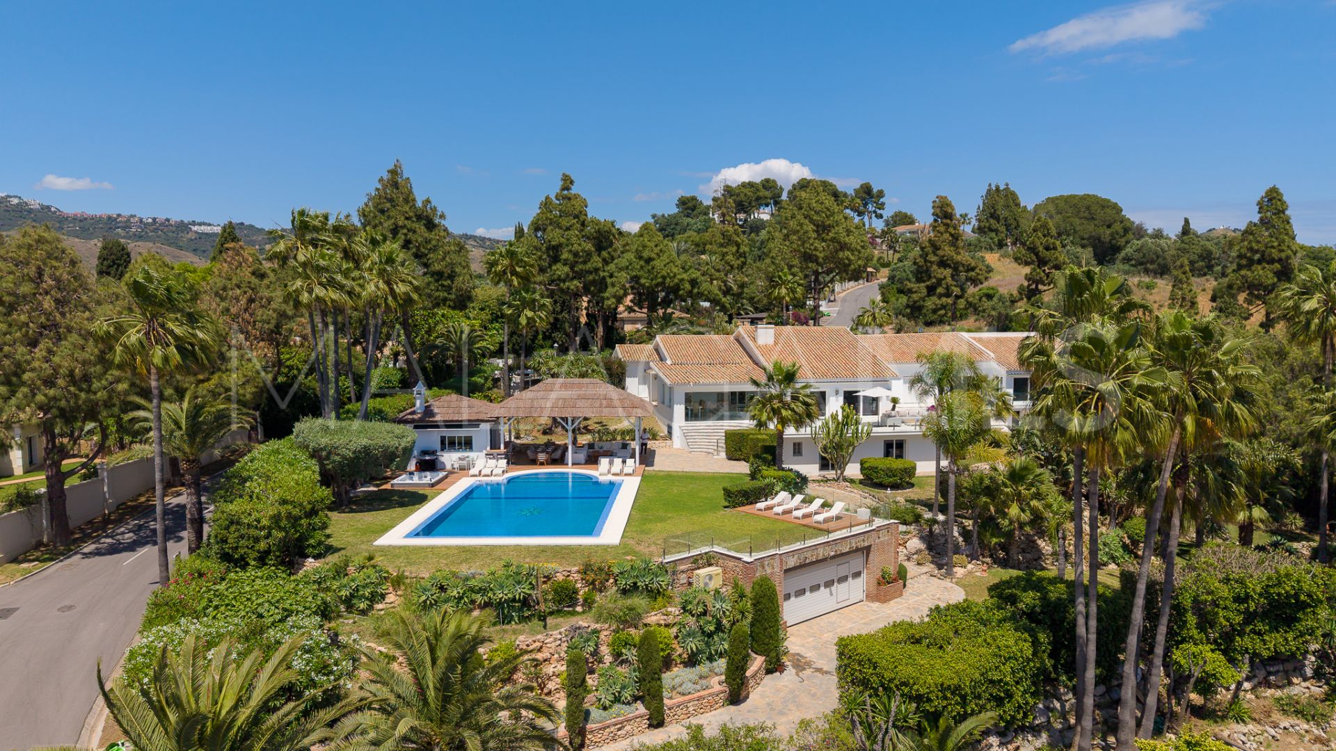 Buy villa in Hacienda las Chapas de 7 bedrooms
