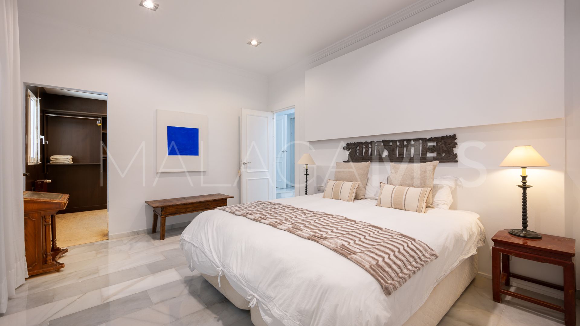 Buy villa in Hacienda las Chapas de 7 bedrooms