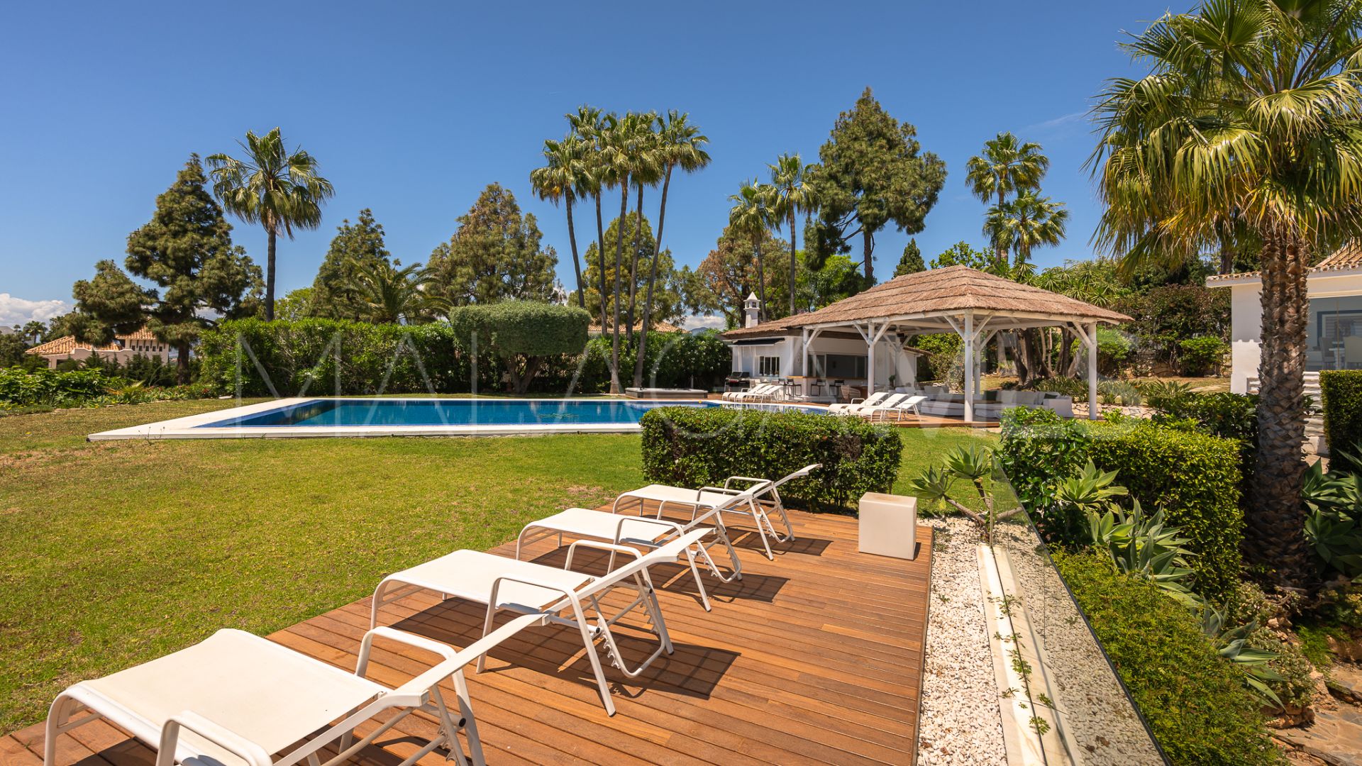 Buy villa in Hacienda las Chapas de 7 bedrooms