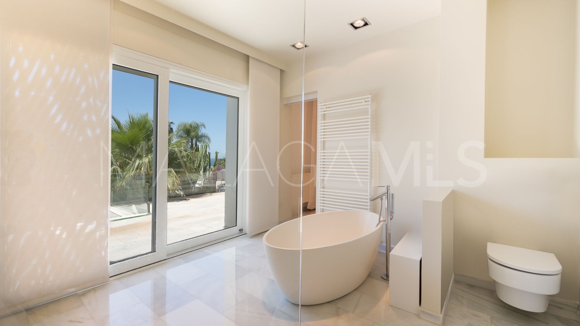 Buy villa in Hacienda las Chapas de 7 bedrooms
