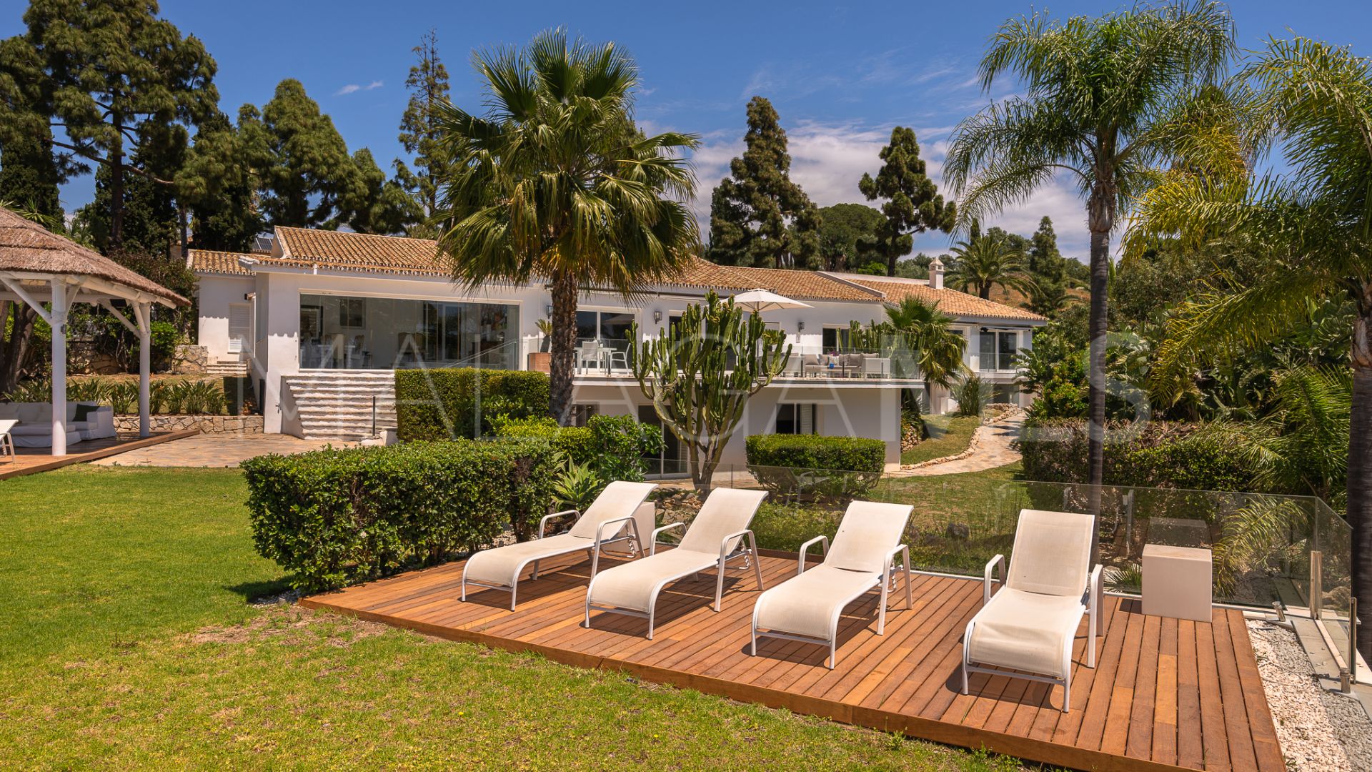 Buy villa in Hacienda las Chapas de 7 bedrooms