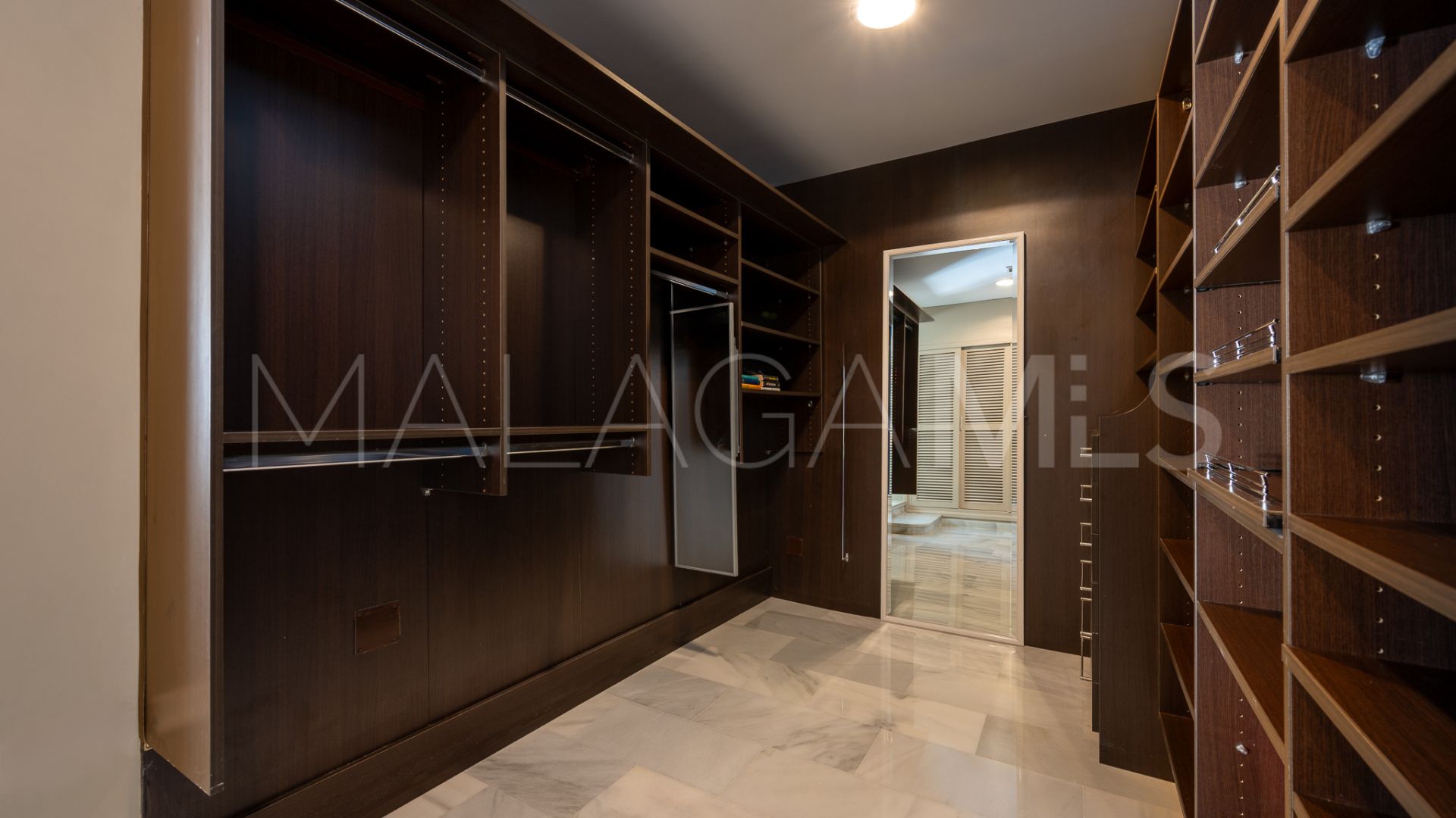 Buy villa in Hacienda las Chapas de 7 bedrooms