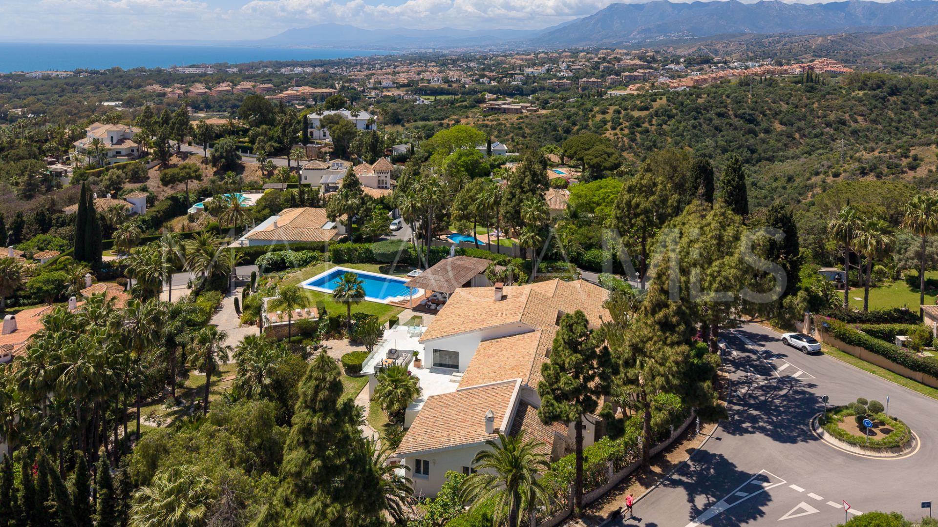 Buy villa in Hacienda las Chapas de 7 bedrooms