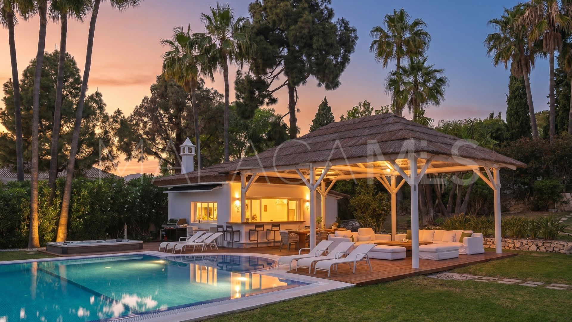 Buy villa in Hacienda las Chapas de 7 bedrooms