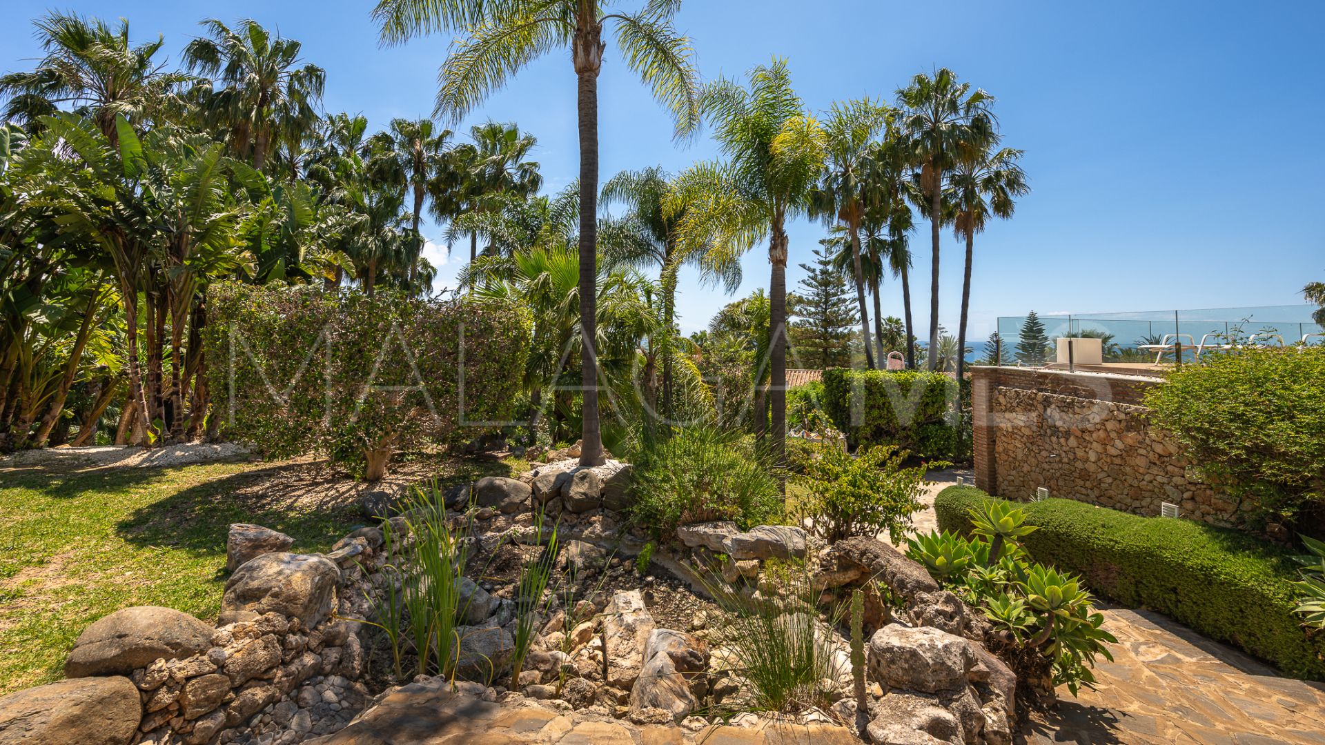 Buy villa in Hacienda las Chapas de 7 bedrooms