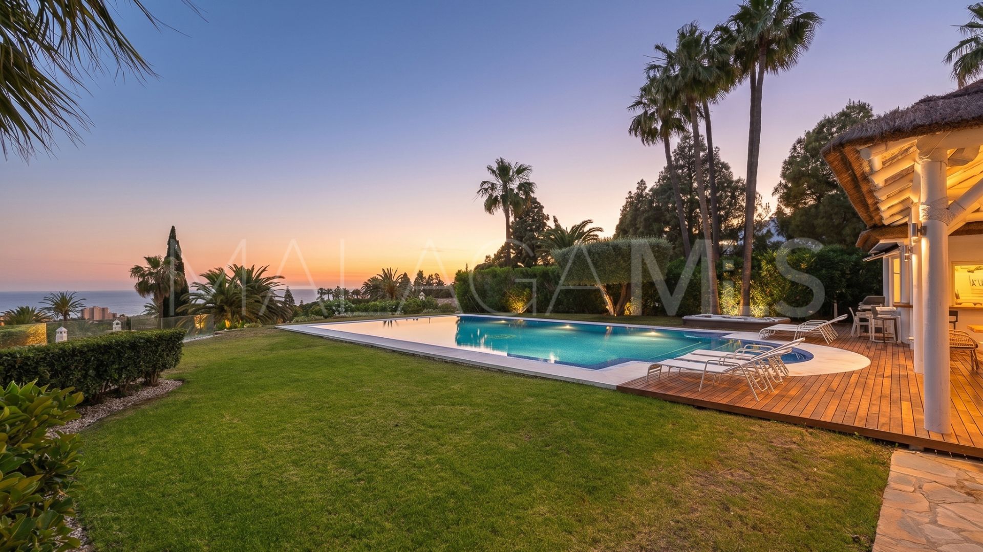 Buy villa in Hacienda las Chapas de 7 bedrooms
