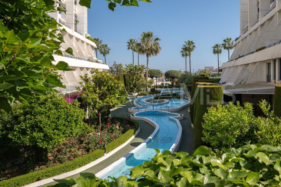 Tvåvåningslägenhet for sale in Marbella House