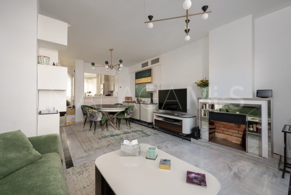 Tvåvåningslägenhet for sale in Marbella House
