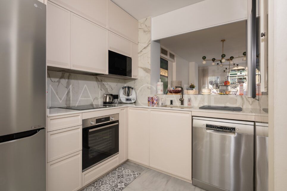 Tvåvåningslägenhet for sale in Marbella House