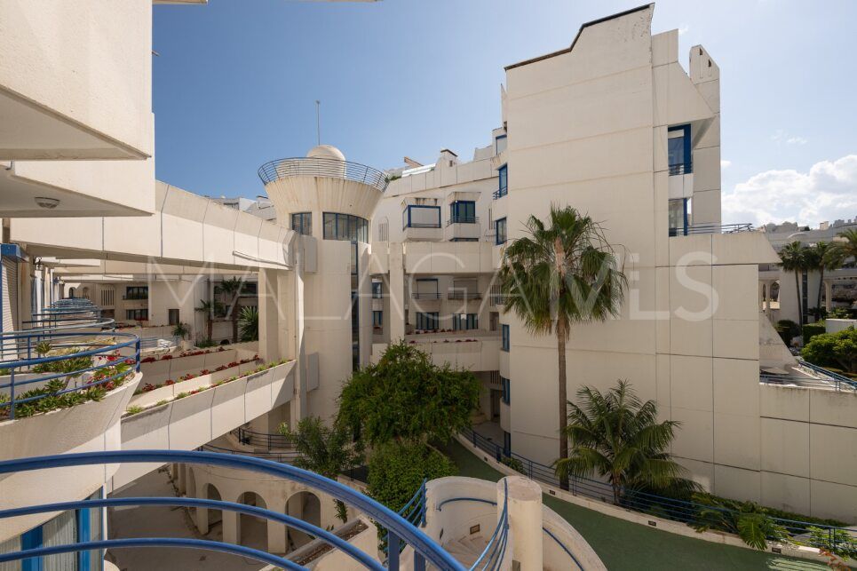 Tvåvåningslägenhet for sale in Marbella House