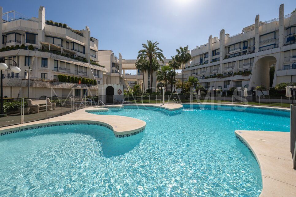 Tvåvåningslägenhet for sale in Marbella House