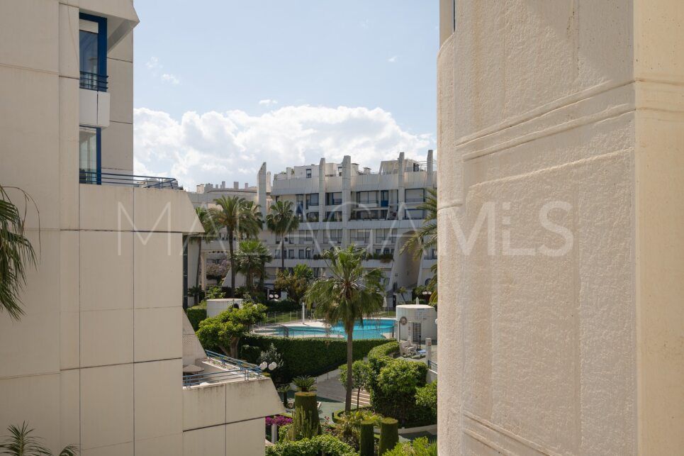 Tvåvåningslägenhet for sale in Marbella House