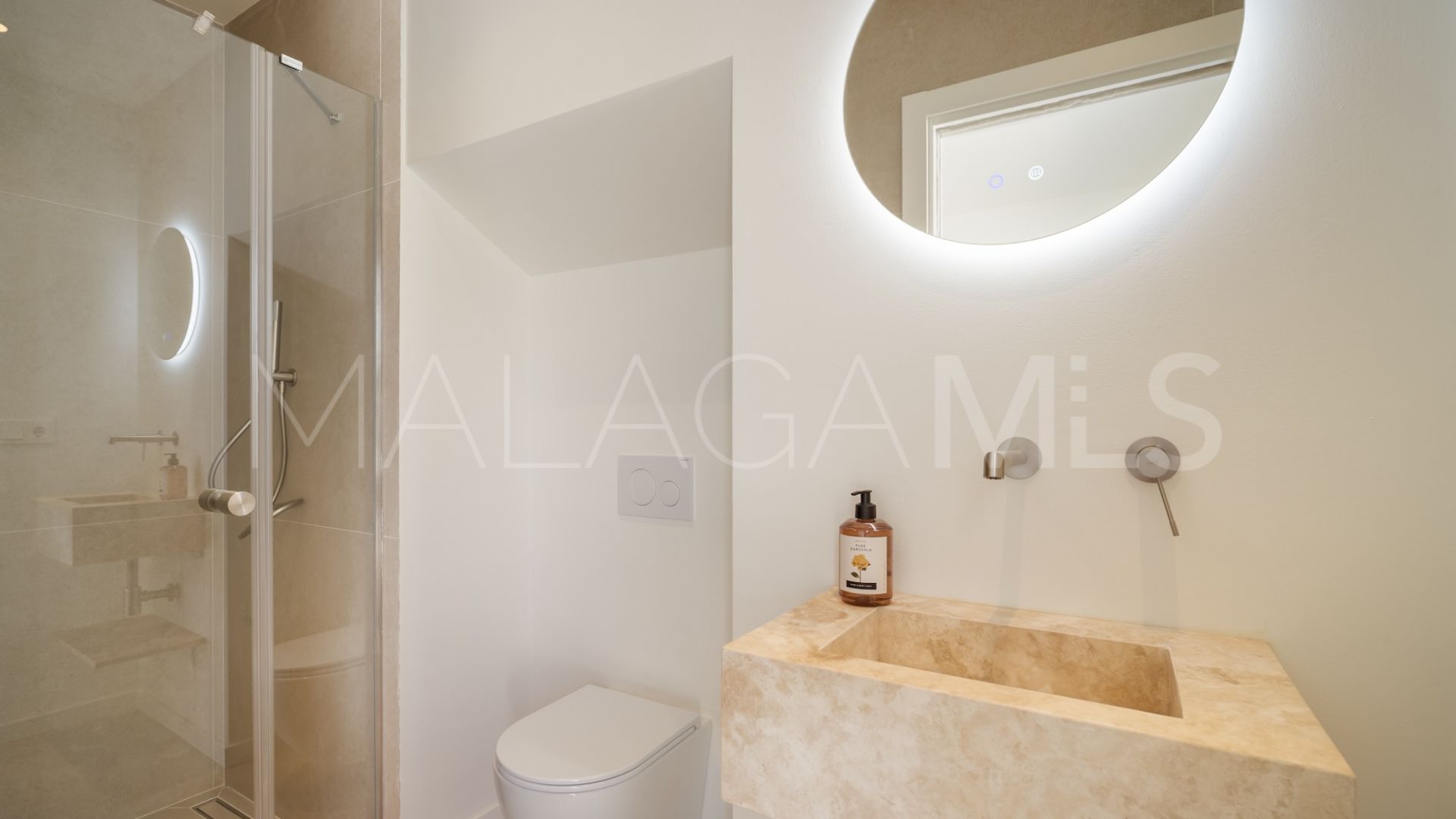 Parvilla for sale in Altos del Rodeo