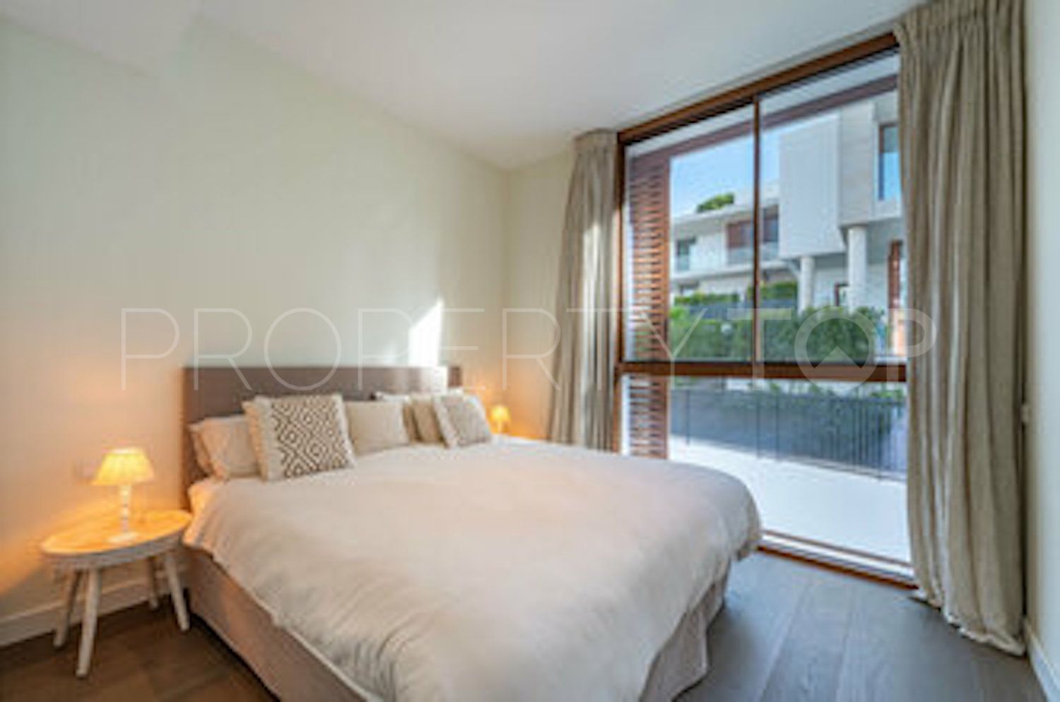 Comprar villa en Marbella Golden Mile de 3 dormitorios