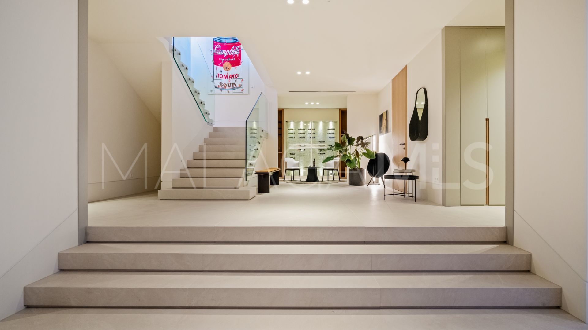 Villa for sale in Marbella City