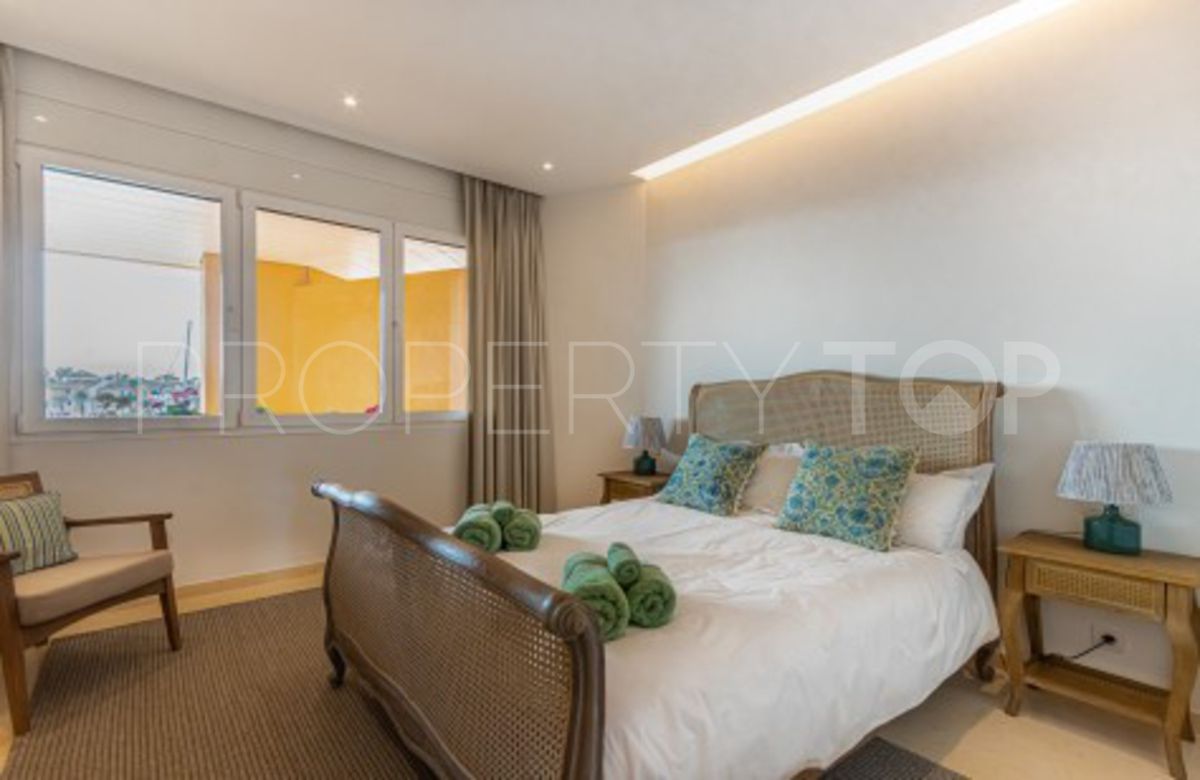Comprar apartamento de 3 dormitorios en Ribera del Marlin