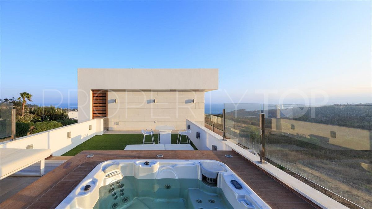 4 bedrooms villa in Bahia de las Rocas for sale