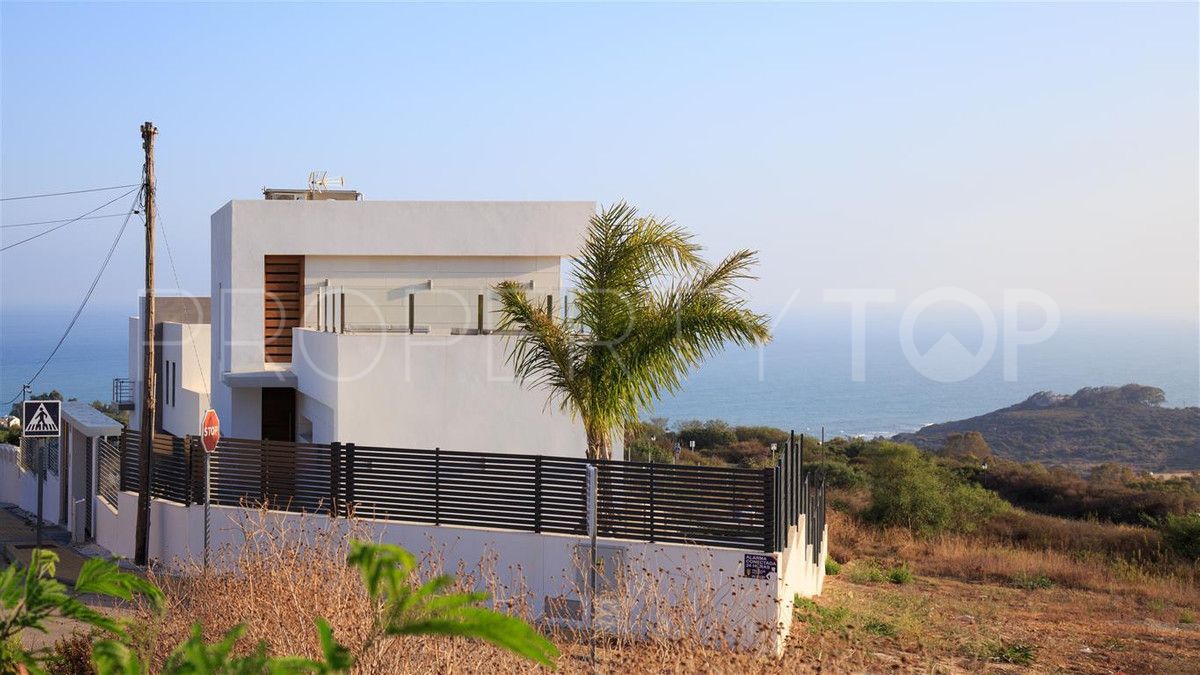 4 bedrooms villa in Bahia de las Rocas for sale