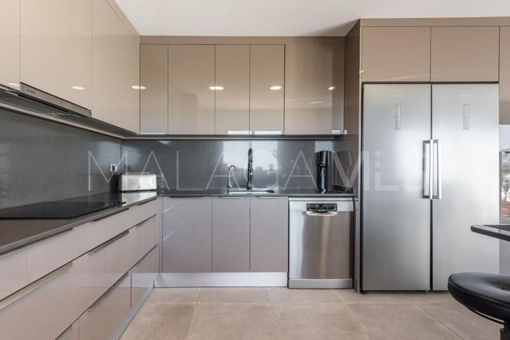 Se vende Ático in Los Arqueros de 2 bedrooms
