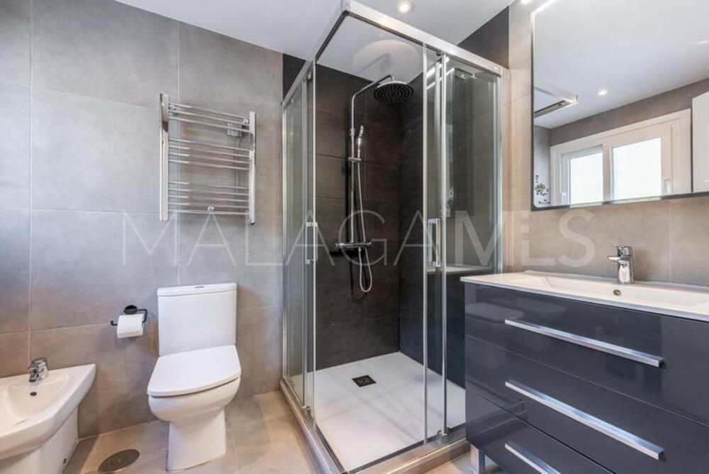 Se vende Ático in Los Arqueros de 2 bedrooms
