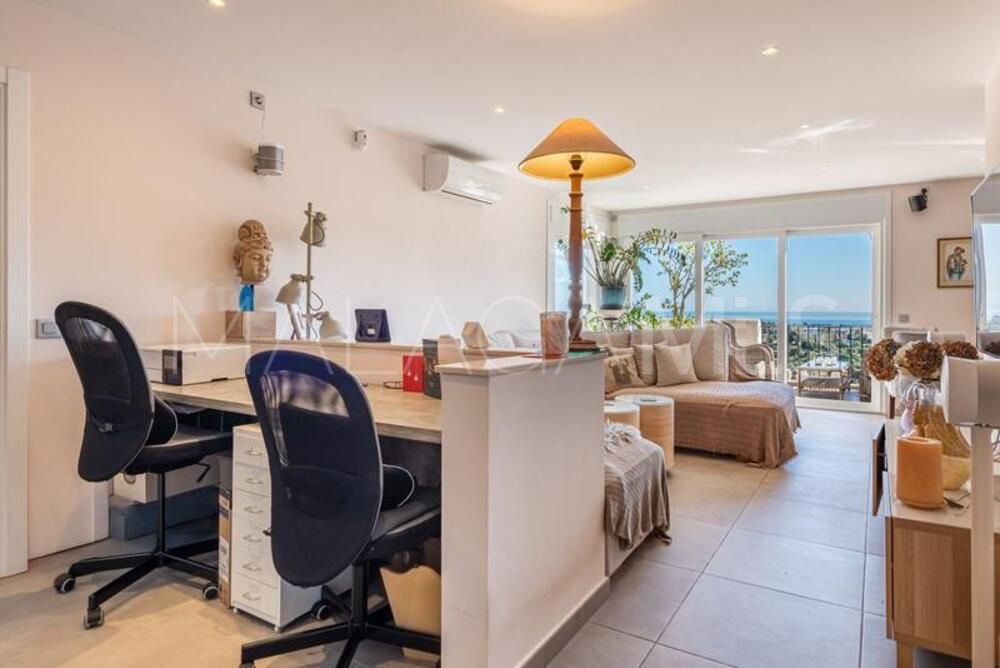 Se vende Ático in Los Arqueros de 2 bedrooms