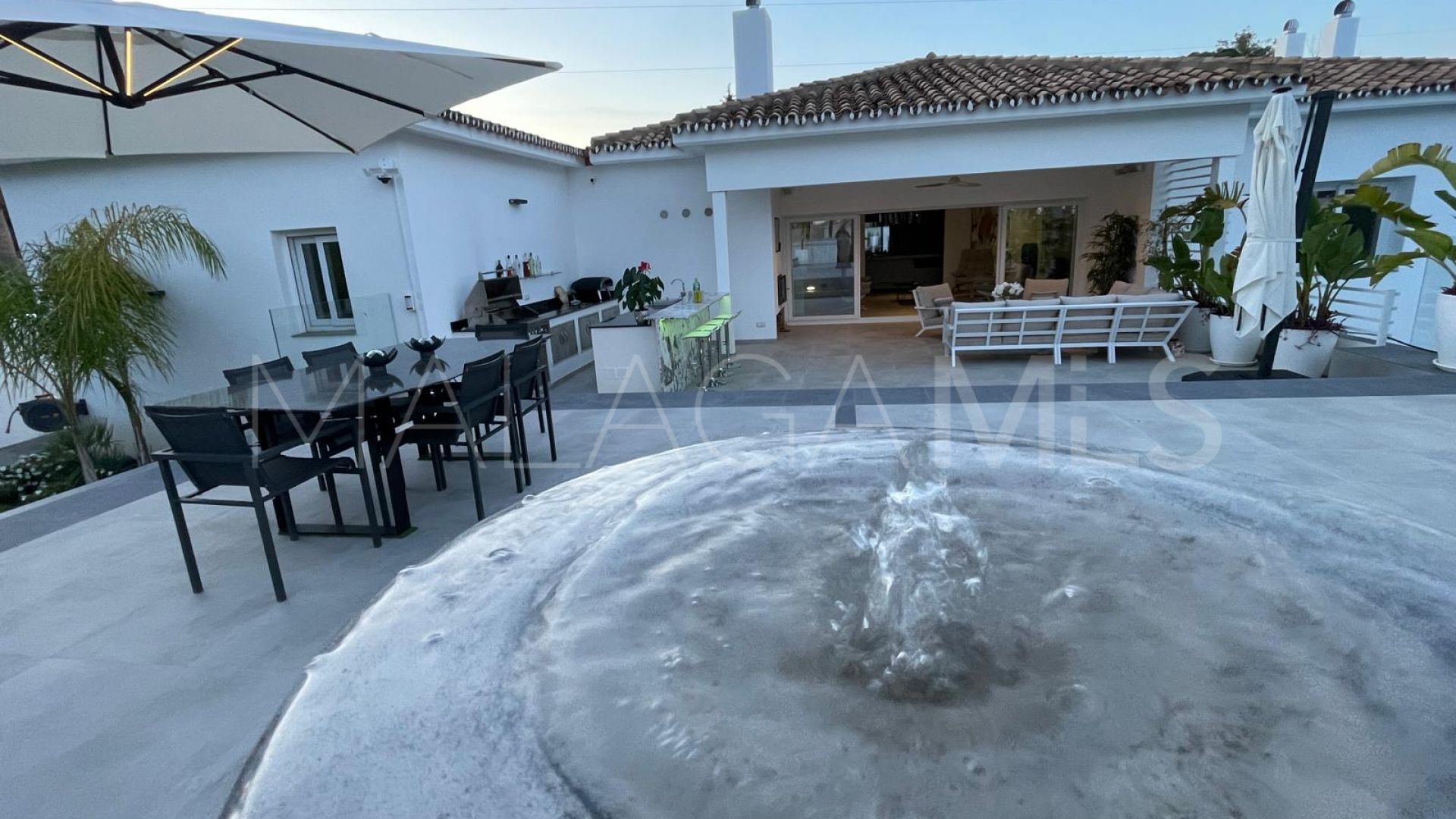 10 bedrooms Nueva Atalaya villa for sale