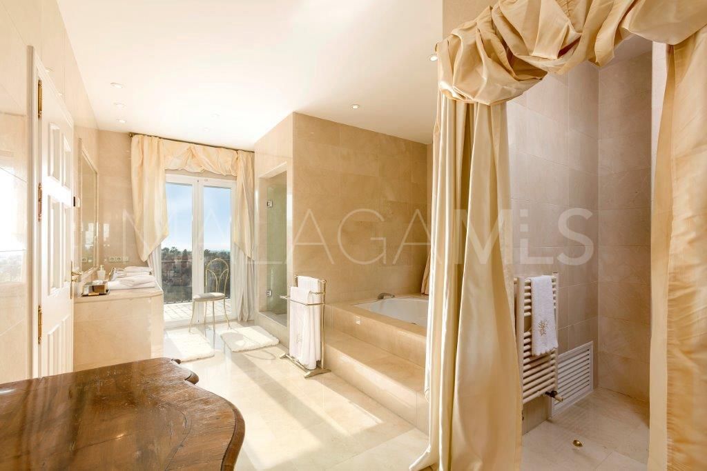 Villa for sale in La Quinta Golf