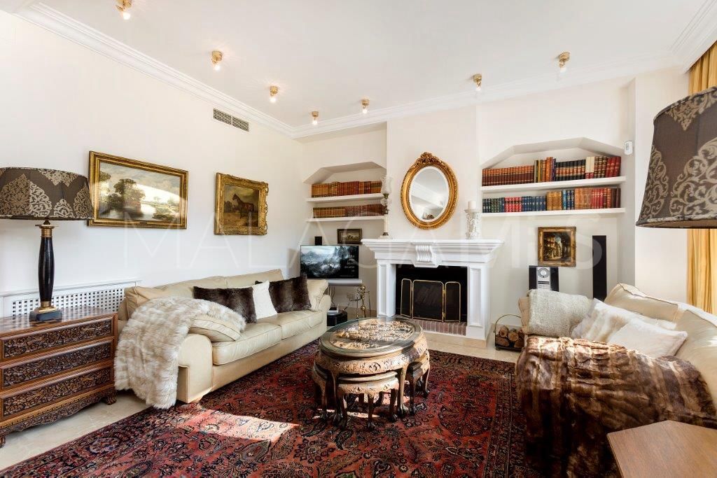 Villa for sale in La Quinta Golf