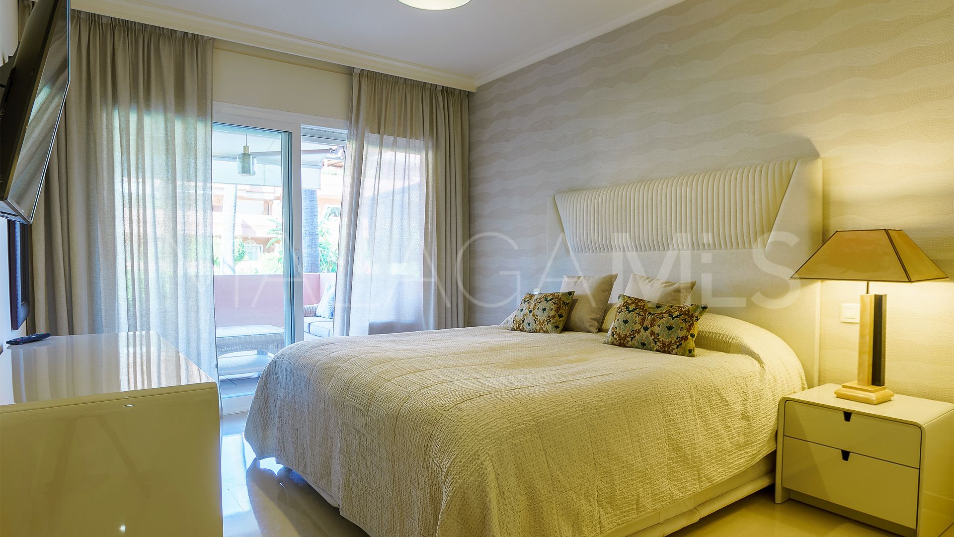 Buy El Embrujo Playa 2 bedrooms ground floor apartment