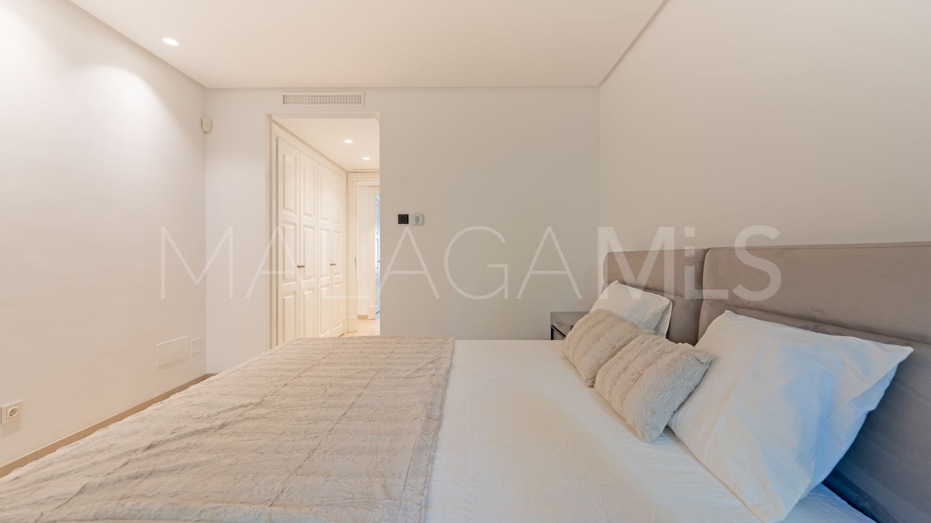 Apartamento planta baja with 2 bedrooms for sale in Doncella Beach