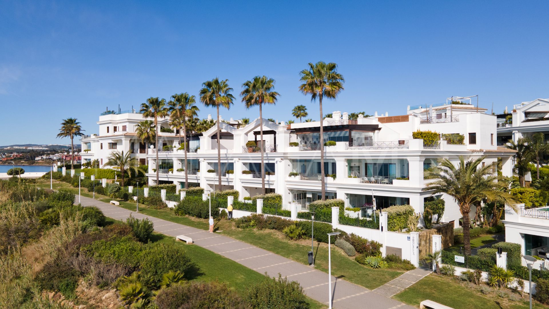 Apartamento planta baja with 2 bedrooms for sale in Doncella Beach