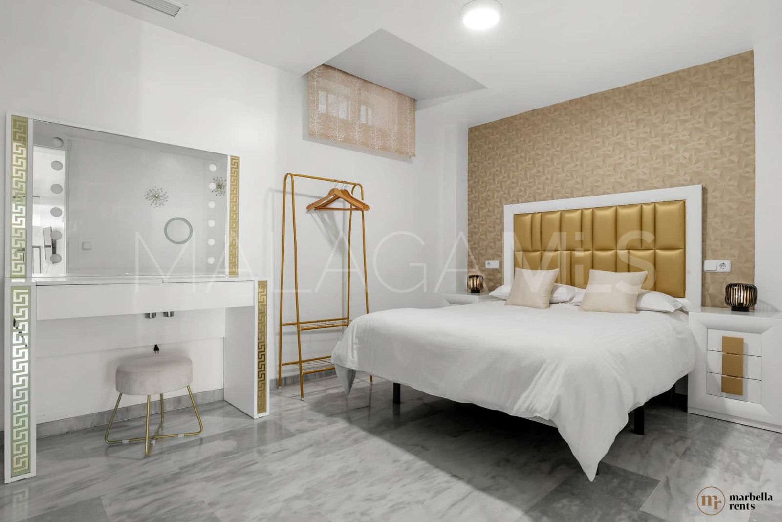 6 bedrooms semi detached house in Artola for sale