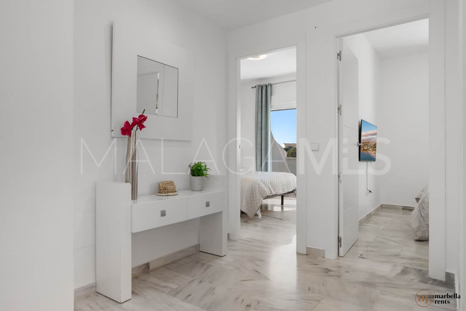 6 bedrooms semi detached house in Artola for sale