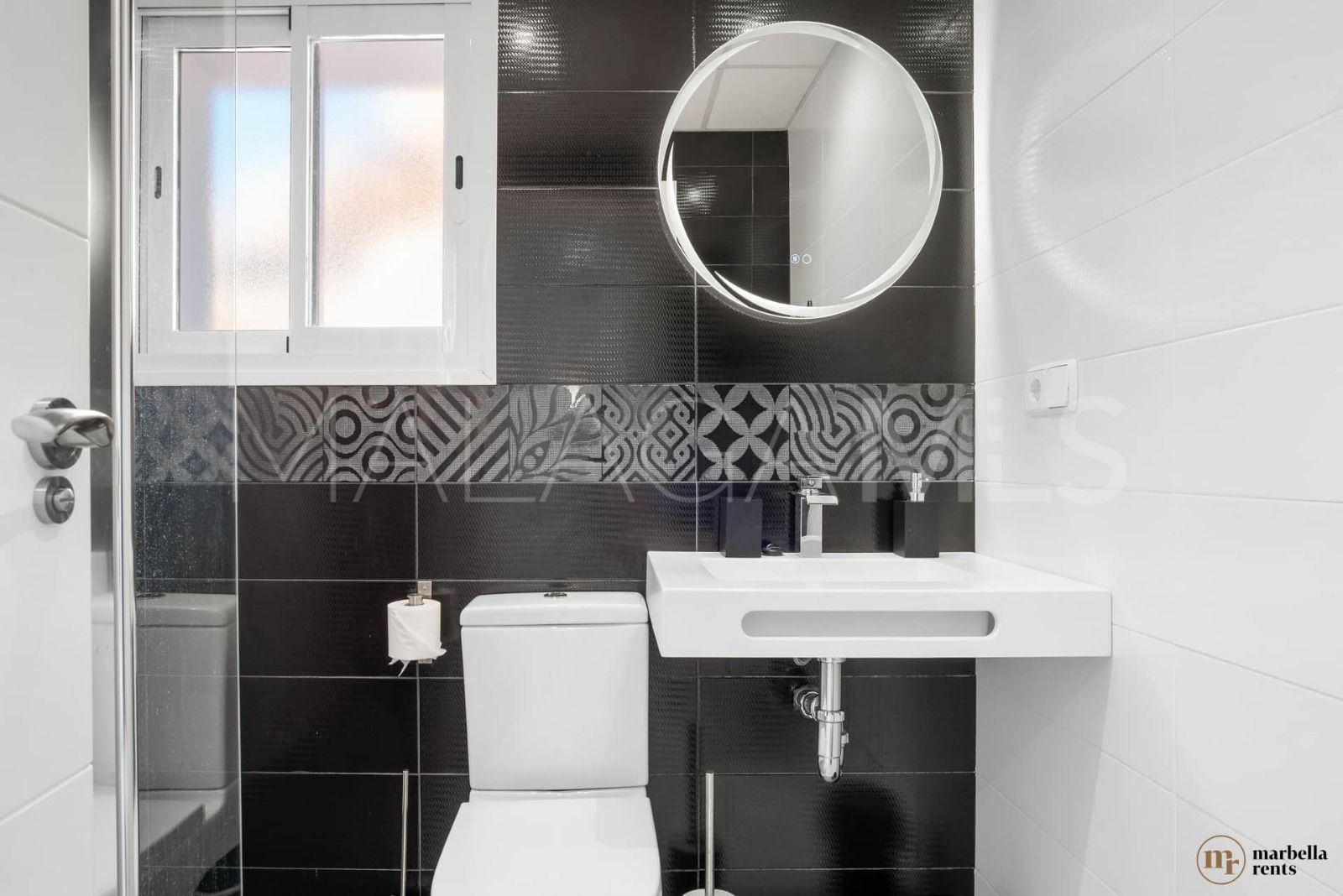 6 bedrooms semi detached house in Artola for sale