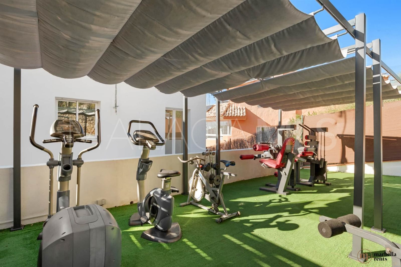 6 bedrooms semi detached house in Artola for sale