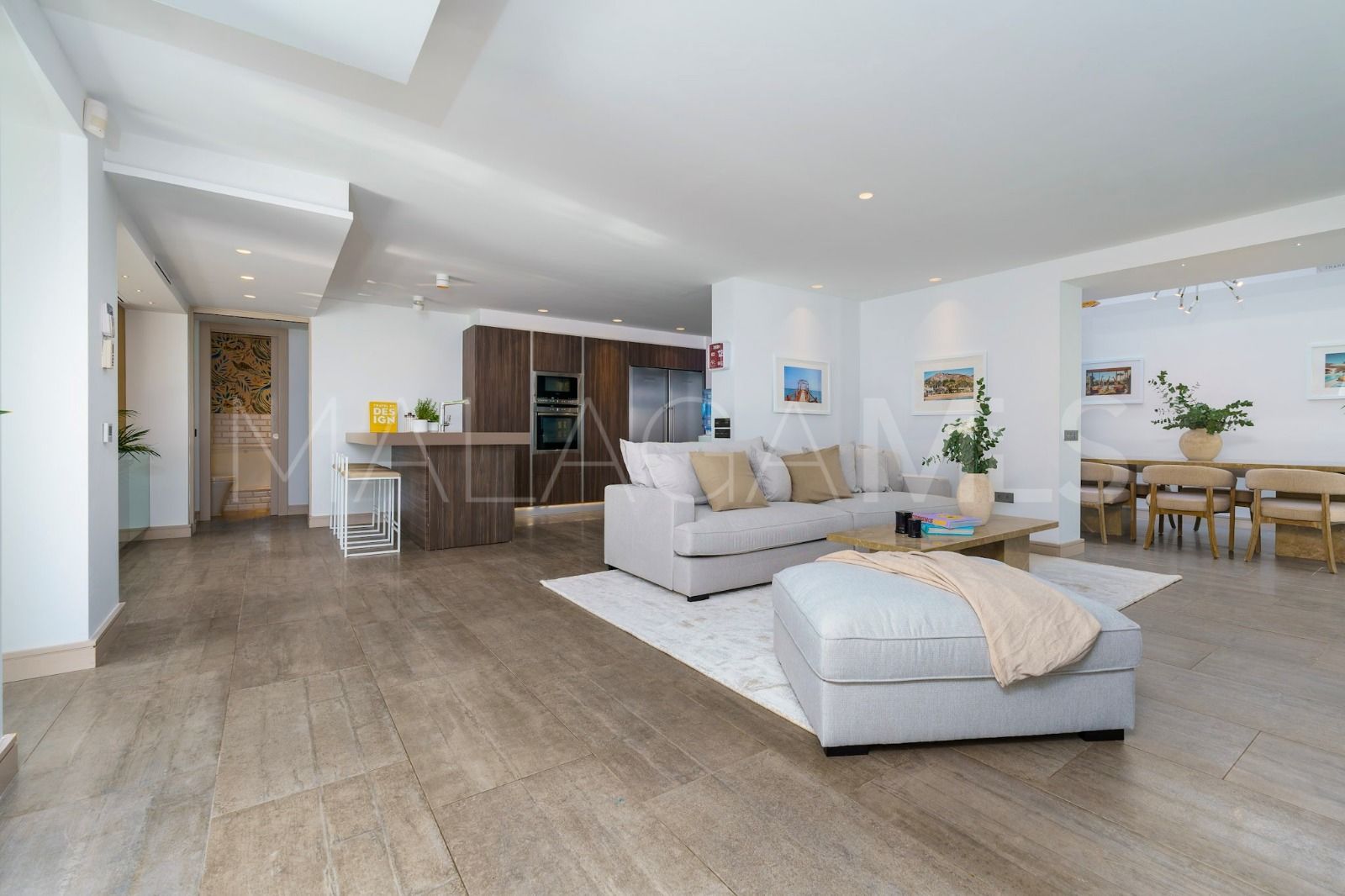 Villa for sale in Las Brisas