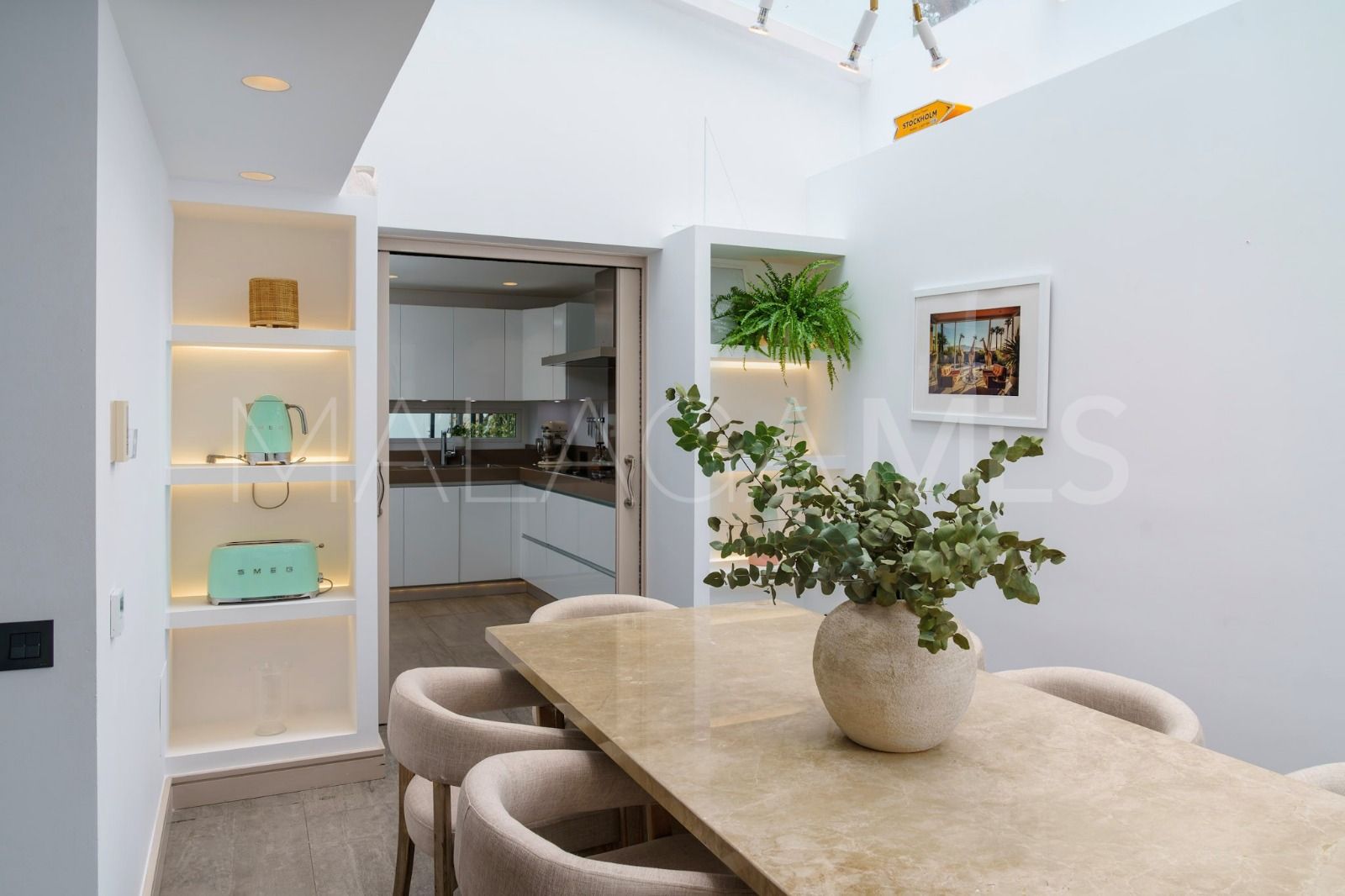 Villa for sale in Las Brisas