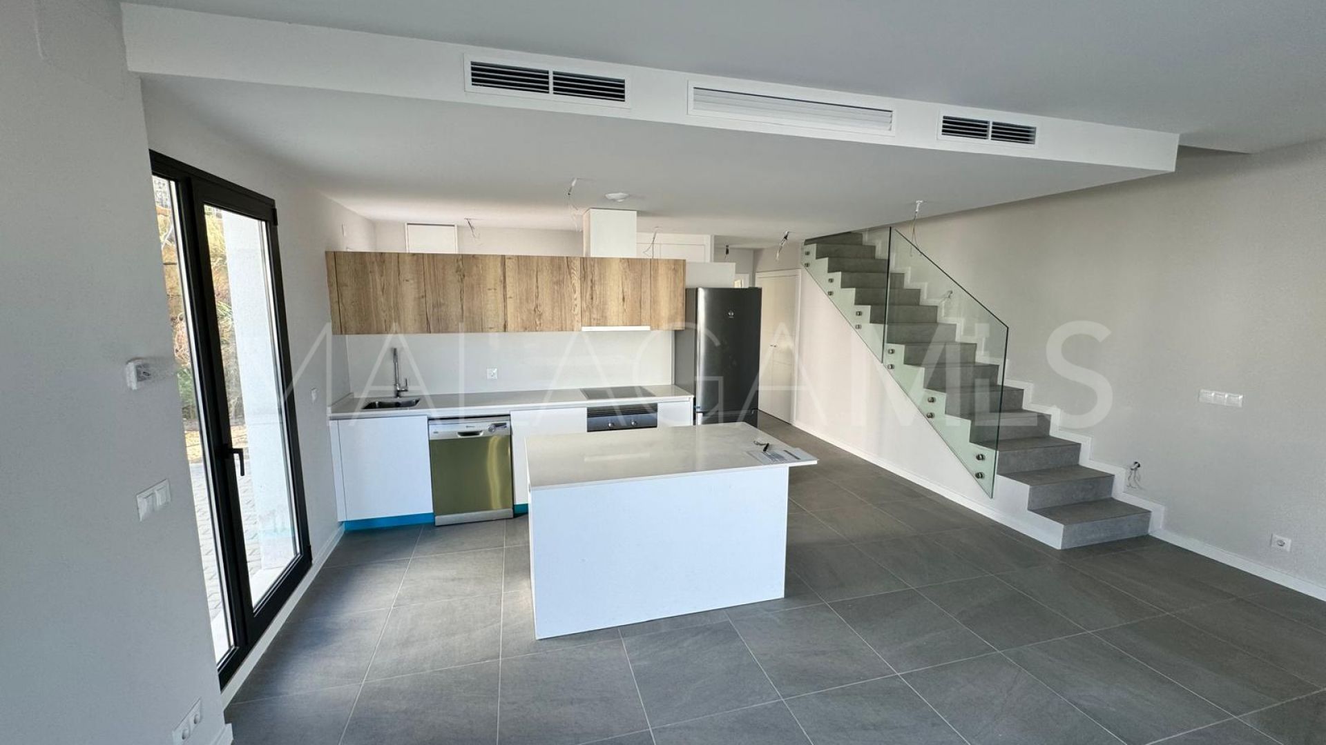 Buy Riviera del Sol semi detached house with 4 bedrooms