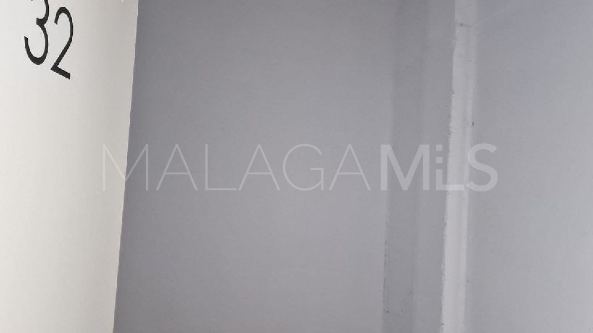 For sale Estepona East 2 bedrooms ground floor apartment