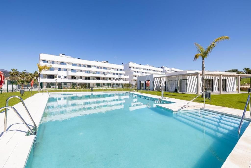 For sale Estepona East 2 bedrooms ground floor apartment