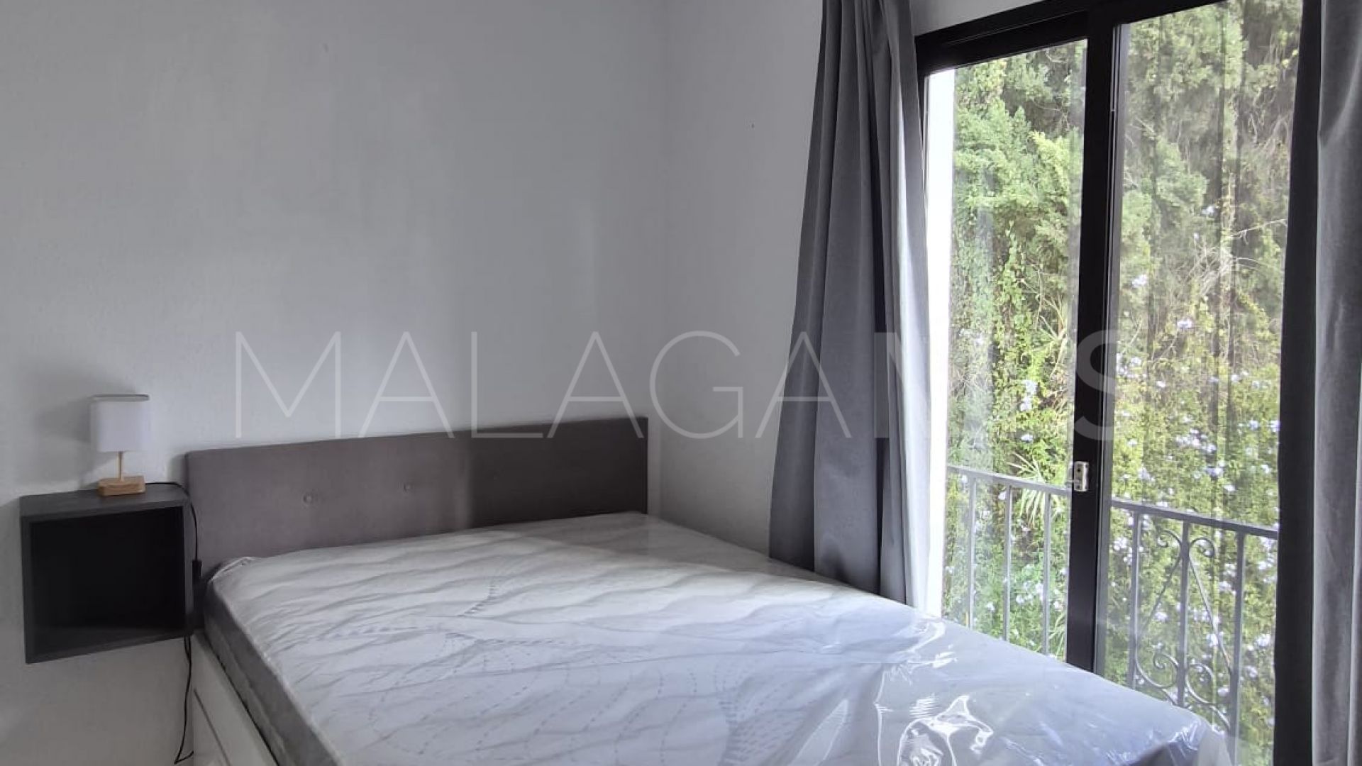 Radhus for sale in Sitio de Calahonda